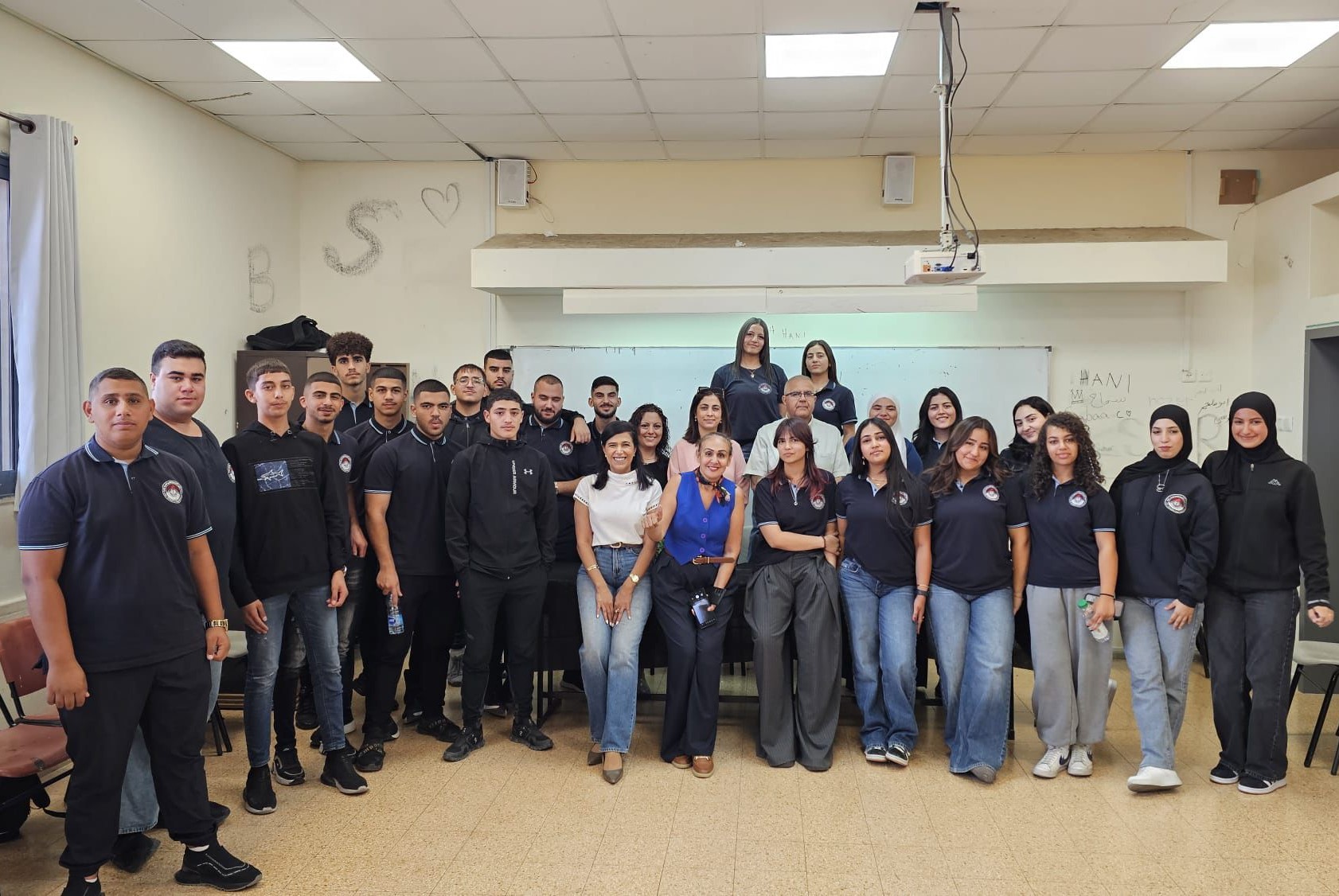 انتخاب عبد علوان ومعتز زينة لرئاسة مجلس طلاب الثاني عشر بروح ديمقراطية