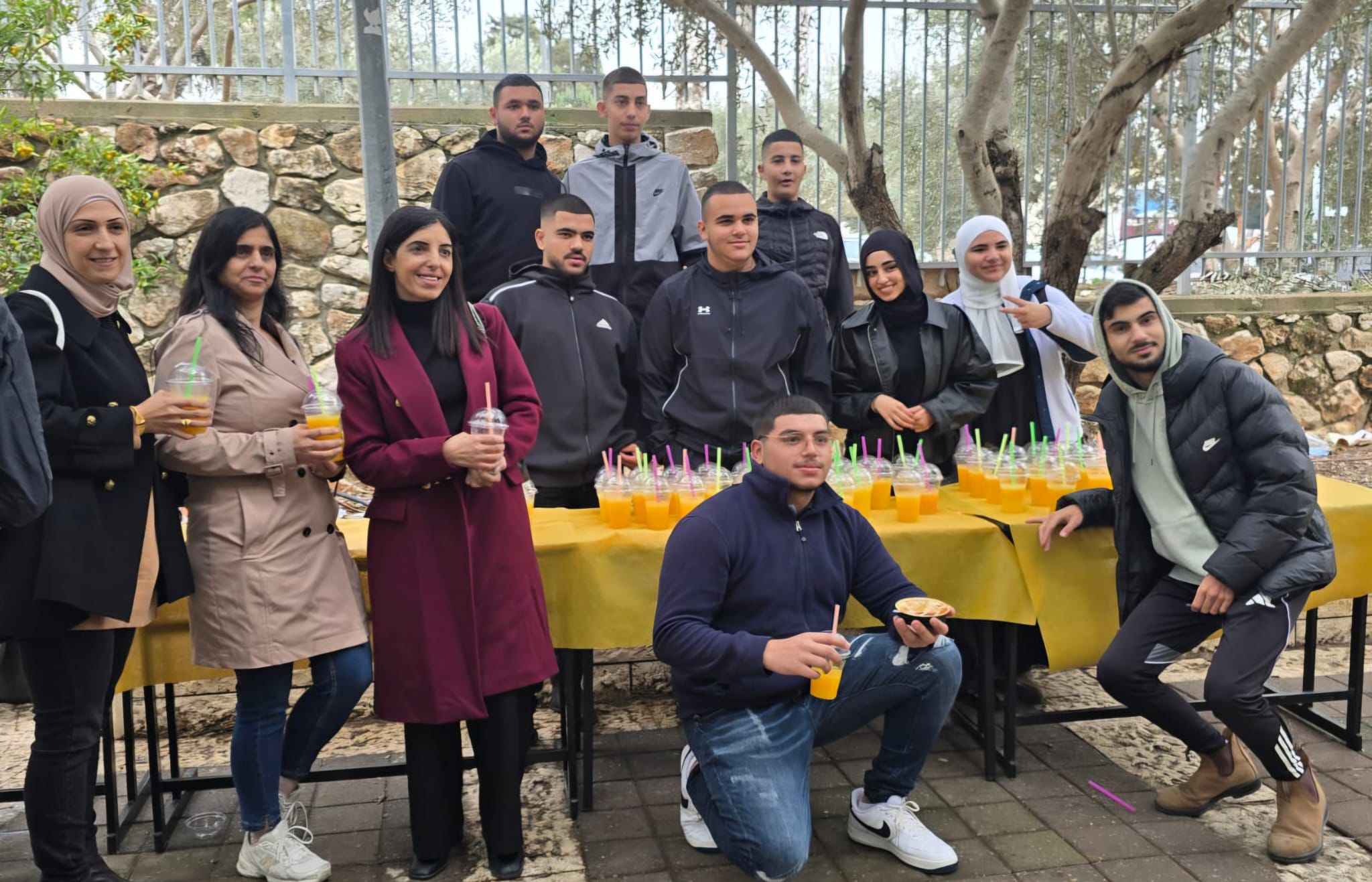 يوم مبيعات بروح إنسانية وفاءً لذكرى المعلمة أميرة أبو أحمد